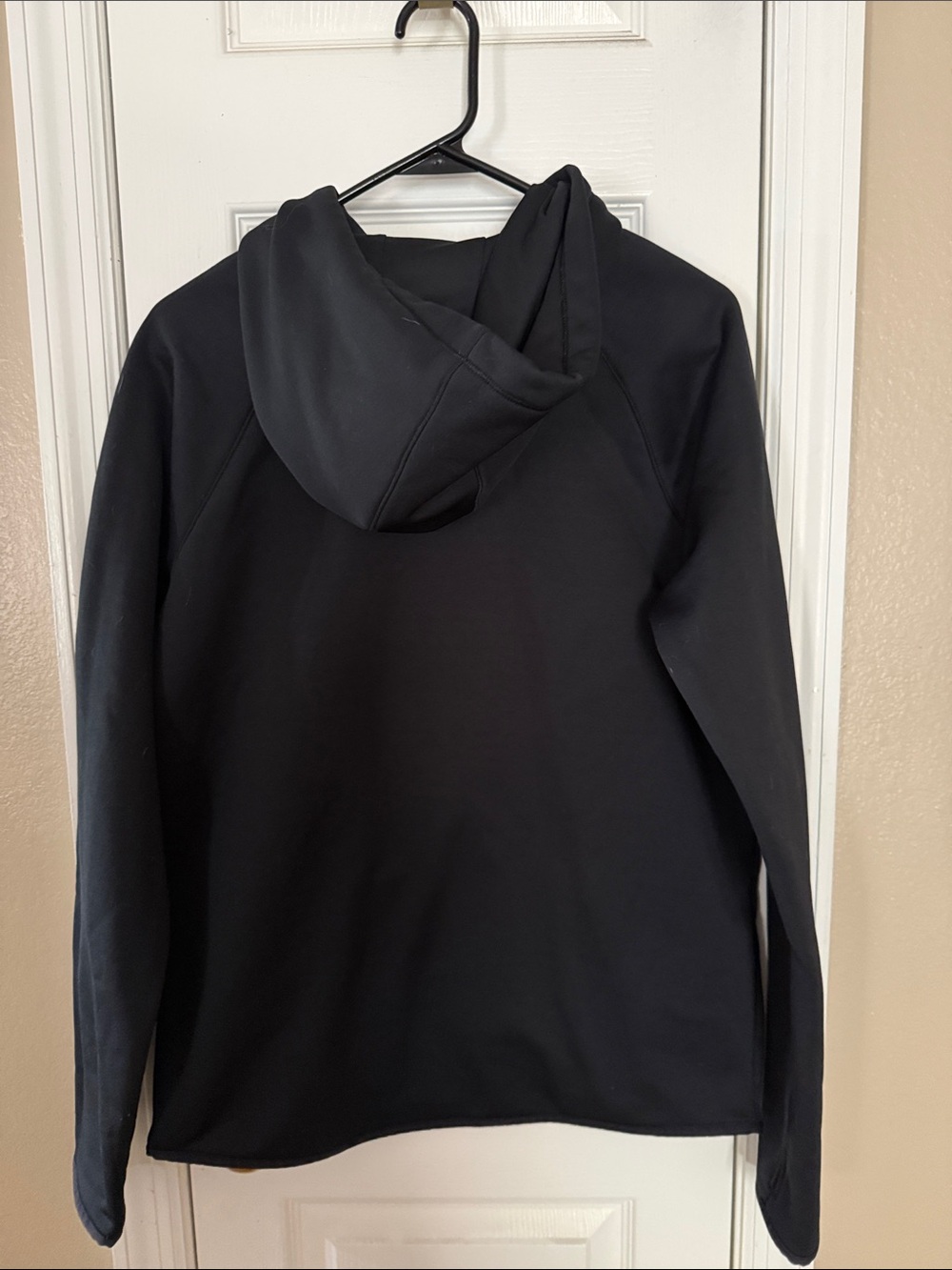 Men Sweater Subcategory - Picture 2 of 3